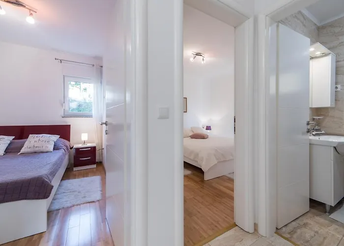 Crystal 마카르스카